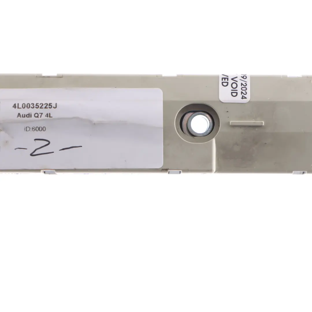 Antenna Amplificatore Booster Modulo di Controllo Unità per Audi Q7 4L con numero di parte 4L0035225J Audi Q7 4L Antenna Amplificatore Booster Modulo di Controllo Unità - SKU 4L0035225J - Numero di parte 4L0035225J