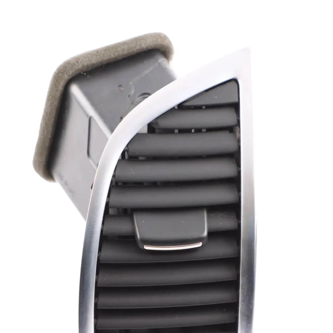Salpicadero Salida de Aire Derecha Rejilla Tobera Panel para Audi Q7 4L con número de pieza 4L0820902 Audi Q7 4L Salpicadero Salida de Aire Derecha Rejilla Tobera Panel - SKU 4L0820902 - Número de pieza 4L0820902