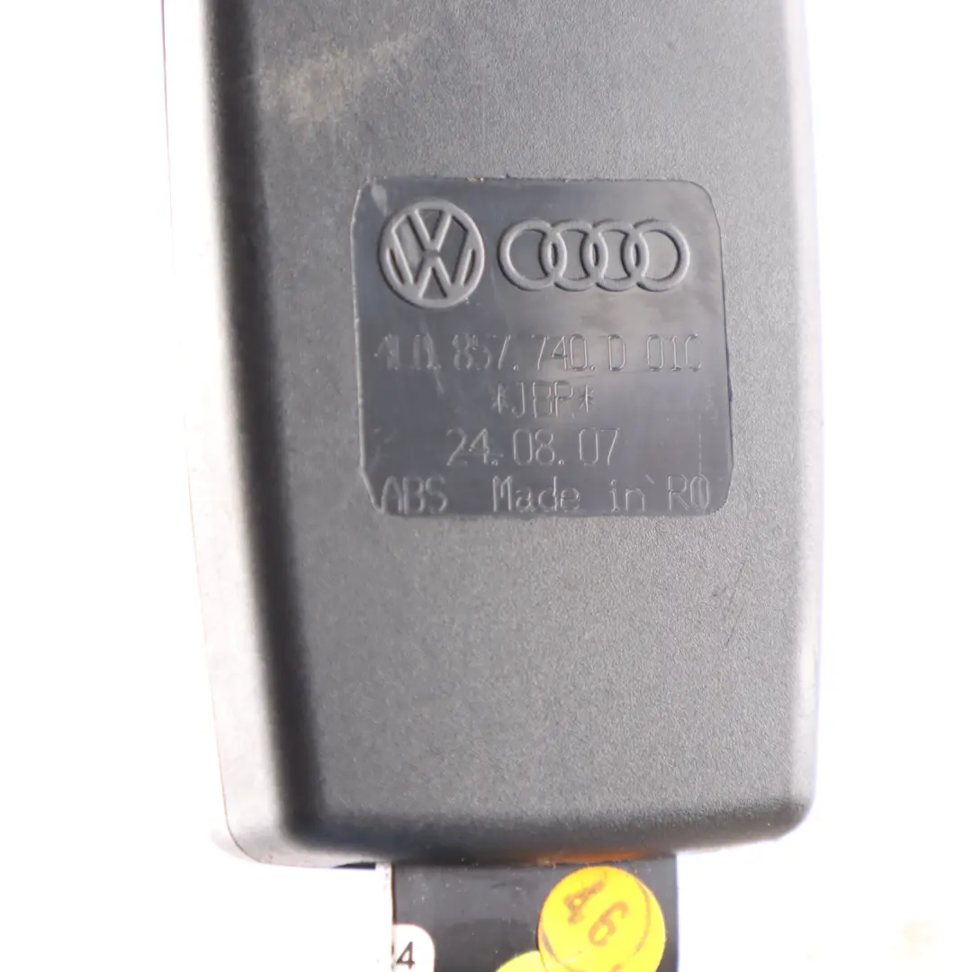 Fibbia Cintura Chiusura Scatto Posteriore Destra per Audi Q7 4L con numero di parte 4L0857740D Audi Q7 4L Fibbia Cintura Chiusura Scatto Posteriore Destra - SKU 4L0857740D - Numero di parte 4L0857740D