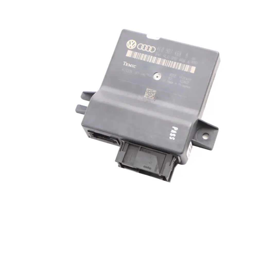 Gateway Module Central Control Unit to Audi Q7 4L with Part number 4L0907468B Audi Q7 4L Gateway Module Central Control Unit - SKU 4L0907468B - Part number 4L0907468B