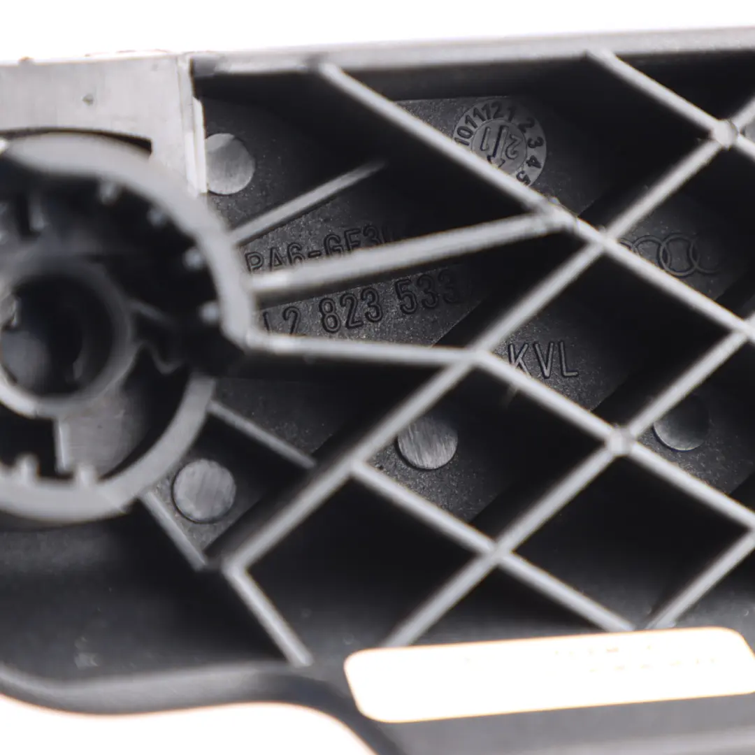 Audi Q7 4L Motor Haube Motor Entriegelung Verriegelung Schloss Vorne - SKU 4L2823533A - Teilenummer 4L2823533A