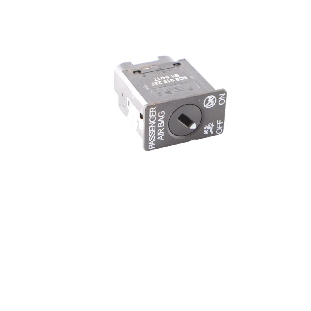 Audi A3 8V Module d'Air Désactivé Passager On Off Interrupteur - SKU 5C5919237 - Numéro de pièce 5C5919237
