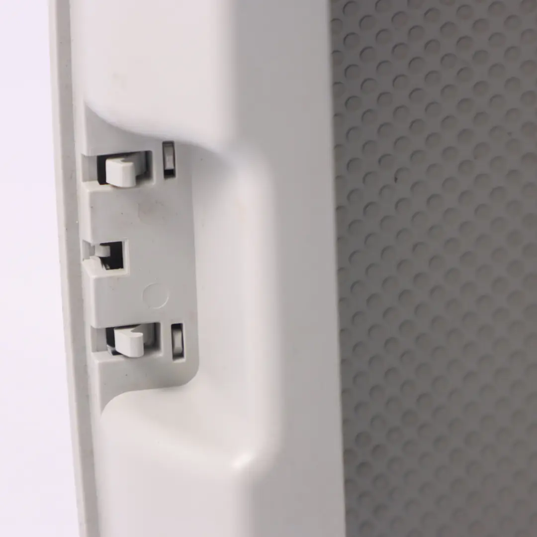 Lampka Podsufitki Oświetlenie Kabiny do Volkswagen Golf 7 o numerze 5G0868837 Volkswagen Golf 7 Lampka Podsufitki Oświetlenie Kabiny - SKU 5G0868837 - Numer Części 5G0868837