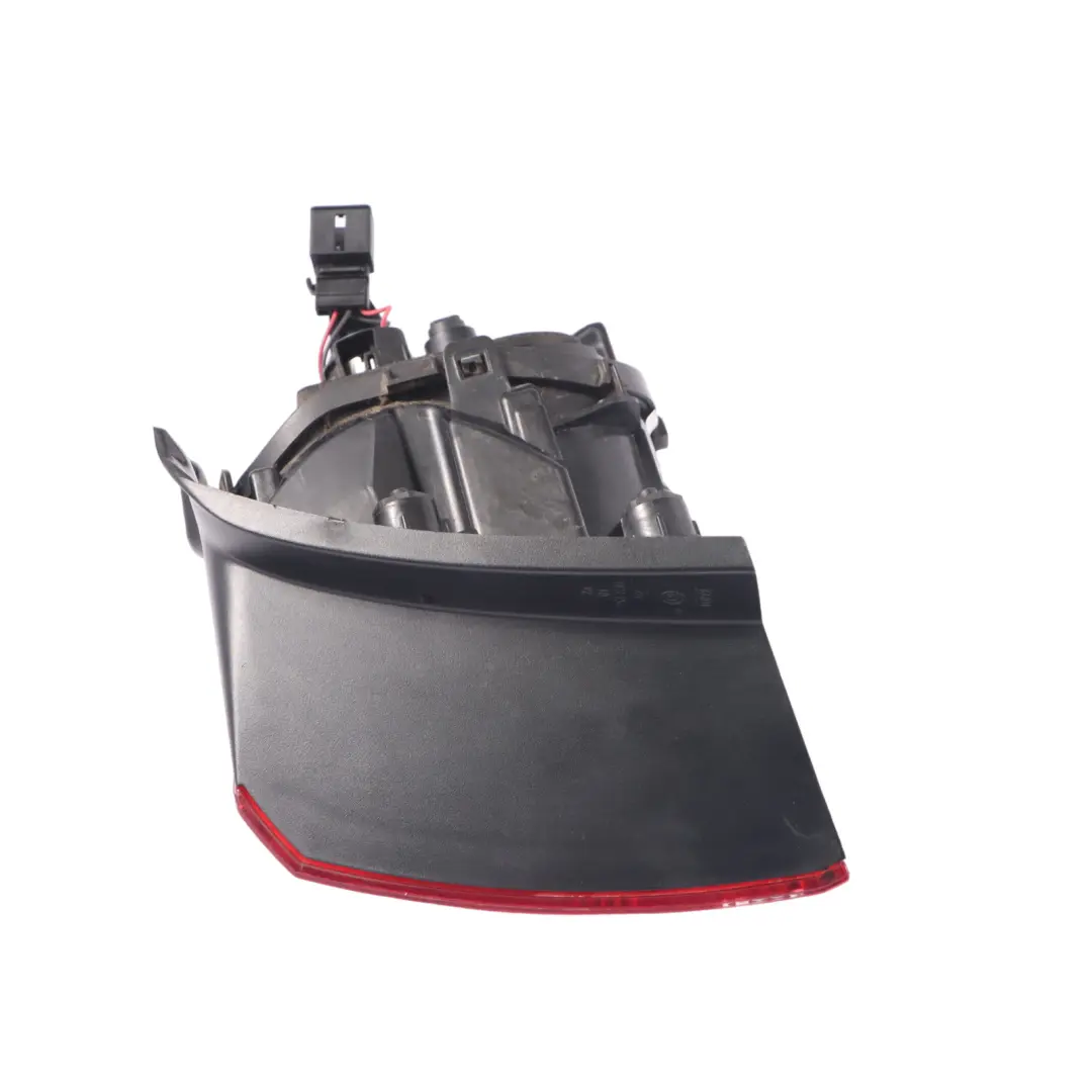 5G Luz Trasera Izquierda para Volkswagen Golf con número de pieza 5G0945095M Volkswagen Golf 5G Luz Trasera Izquierda - SKU 5G0945095M - Número de pieza 5G0945095M