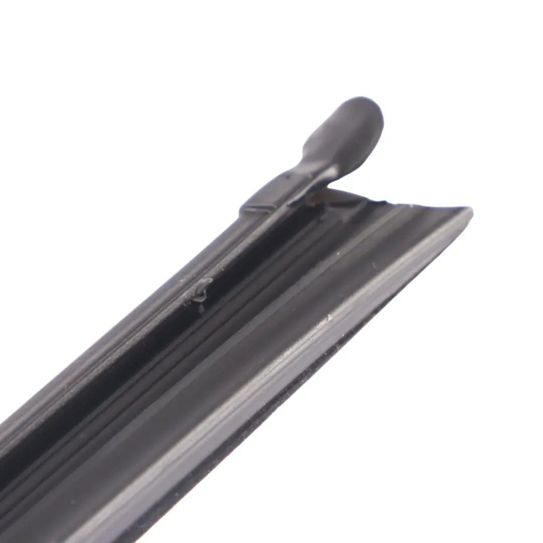 Joint de vitre avant Porte droite Joint pour VW Volkswagen Golf 7 à propos du numéro de pièce 5G4837480B VW Volkswagen Golf 7 Joint de vitre avant Porte droite Joint - SKU 5G4837480B - Numéro de pièce 5G4837480B