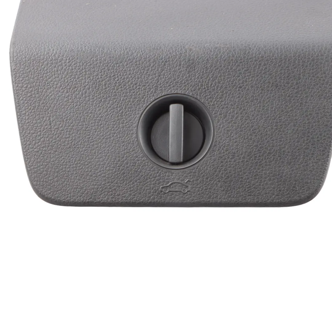 5G Garniture De Panneau De Hayon Arrière pour Volkswagen Golf à propos du numéro de pièce 5G6860285 Volkswagen Golf 5G Garniture De Panneau De Hayon Arrière - SKU 5G6860285 - Numéro de pièce 5G6860285