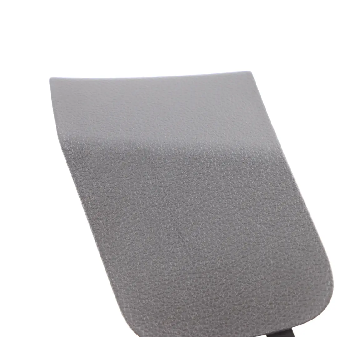 5G Mk7 Copri Lampadina Posteriore Sinistro per Volkswagen Golf con numero di parte 5G6867657 Volkswagen Golf 5G Mk7 Copri Lampadina Posteriore Sinistro - SKU 5G6867657 - Numero di parte 5G6867657