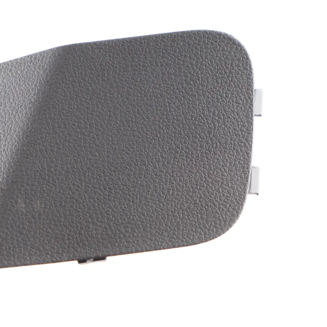 5G Mk7 Copri Lampadina Posteriore Sinistro per Volkswagen Golf con numero di parte 5G6867657 Volkswagen Golf 5G Mk7 Copri Lampadina Posteriore Sinistro - SKU 5G6867657 - Numero di parte 5G6867657