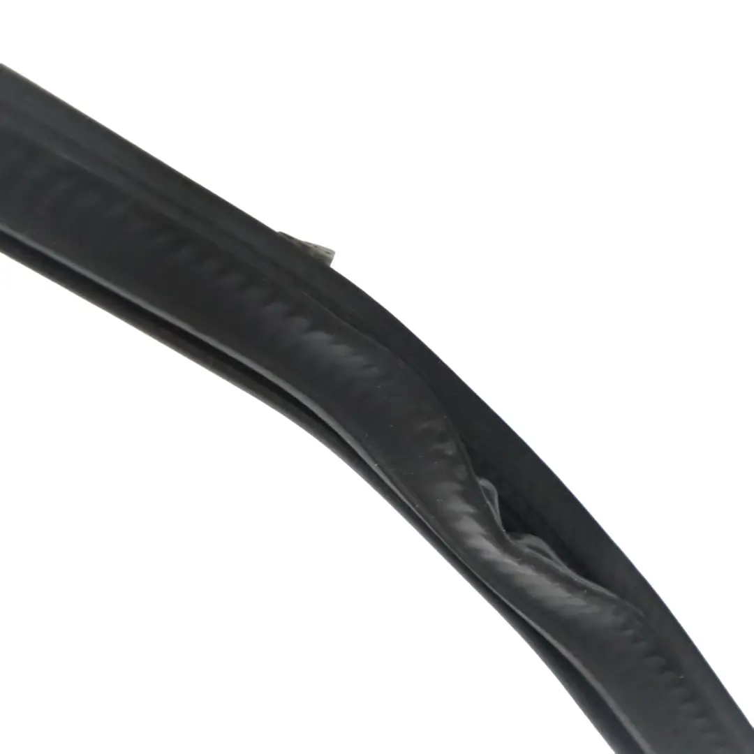 Guarnizione porta posteriore gomma destra interna per Volkswagen Golf 7 con numero di parte 5G6867914A Volkswagen Golf 7 Guarnizione porta posteriore gomma destra interna - SKU 5G6867914A - Numero di parte 5G6867914A