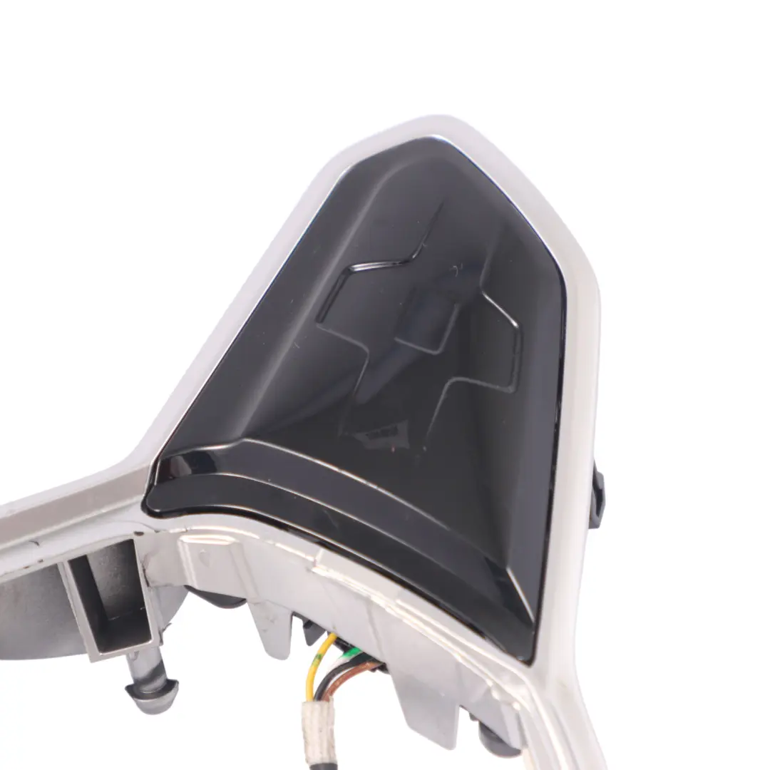 Abdeckung Trim Multifunktions Schalter Lenkrad für Volkswagen Golf 8 mit Teilenummer 5H0419089 Volkswagen Golf 8 Abdeckung Trim Multifunktions Schalter Lenkrad - SKU 5H0419089 - Teilenummer 5H0419089