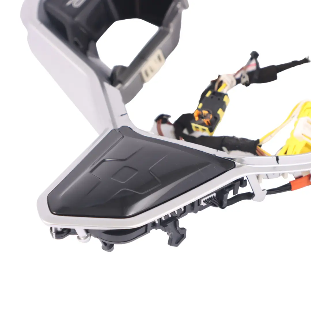 Abdeckung Trim Multifunktions Schalter Lenkrad für Volkswagen Golf 8 mit Teilenummer 5H0419089 Volkswagen Golf 8 Abdeckung Trim Multifunktions Schalter Lenkrad - SKU 5H0419089 - Teilenummer 5H0419089