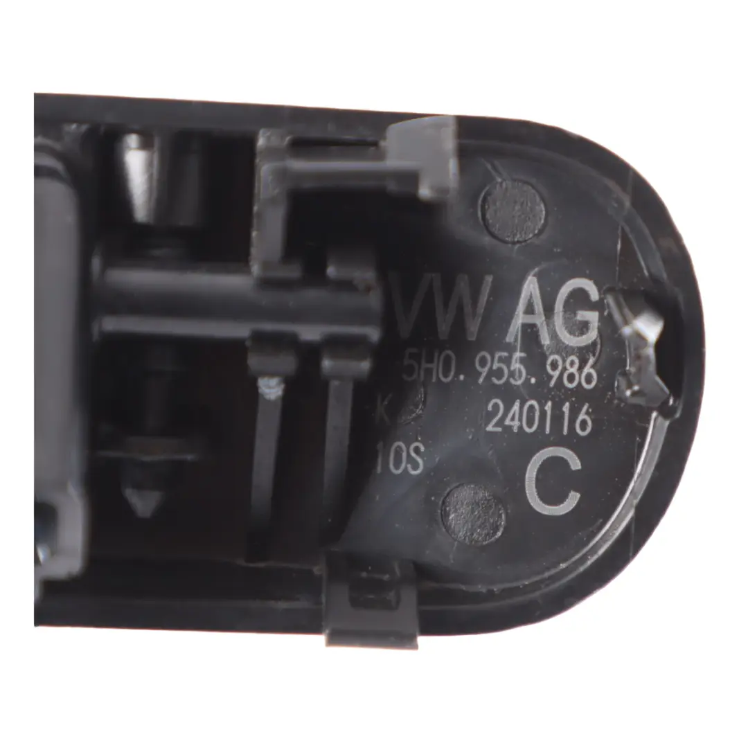 Windshield Heated Washer Nozzle Jet Front Right O/S to Volkswagen Golf 8 with Part number 5H0955986 Volkswagen Golf 8 Windshield Heated Washer Nozzle Jet Front Right O/S - SKU 5H0955986 - Part number 5H0955986