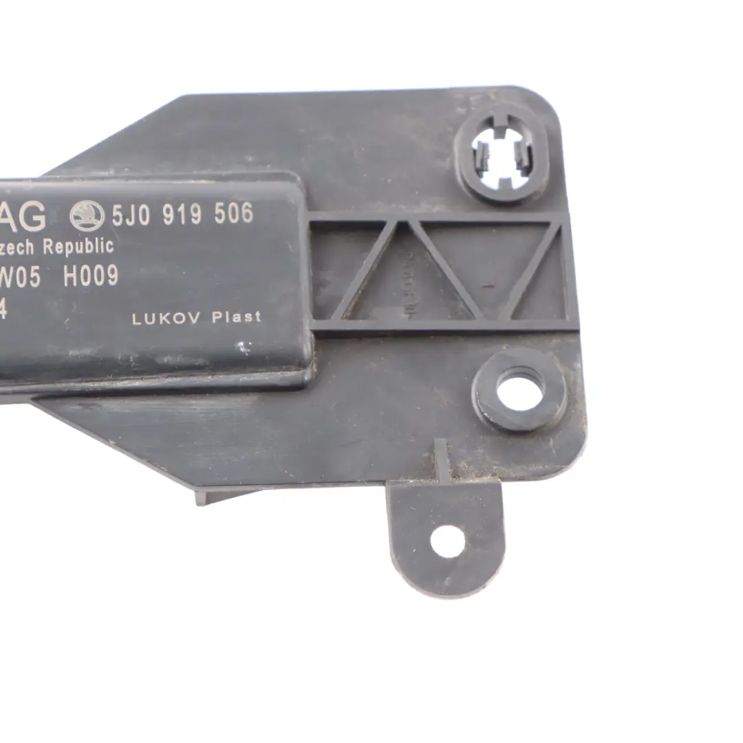 6J 1.2 TSI Modulo Relè Ventola Radiatore Unità Controllo per Seat Ibiza con numero di parte 5J0919506 Seat Ibiza 6J 1.2 TSI Modulo Relè Ventola Radiatore Unità Controllo - SKU 5J0919506 - Numero di parte 5J0919506