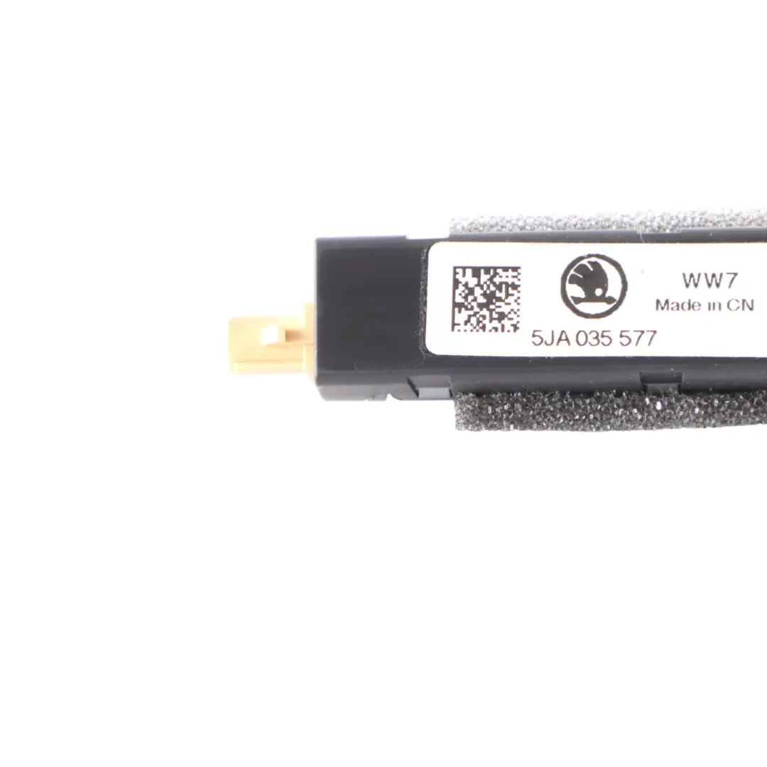  Amplifier Seat Toledo Skoda Rapid Volkswagen Polo 6R Antenna Module - SKU 5JA035577 - Part number 5JA035577