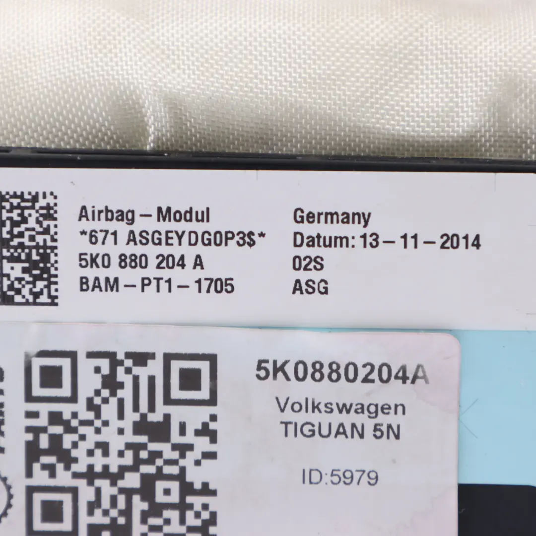 7N Poduszka Powietrzna Pasażera Airbag do Volkswagen Sharan o numerze 5K0880204A Volkswagen Sharan 7N Poduszka Powietrzna Pasażera Airbag - SKU 5K0880204A - Numer Części 5K0880204A