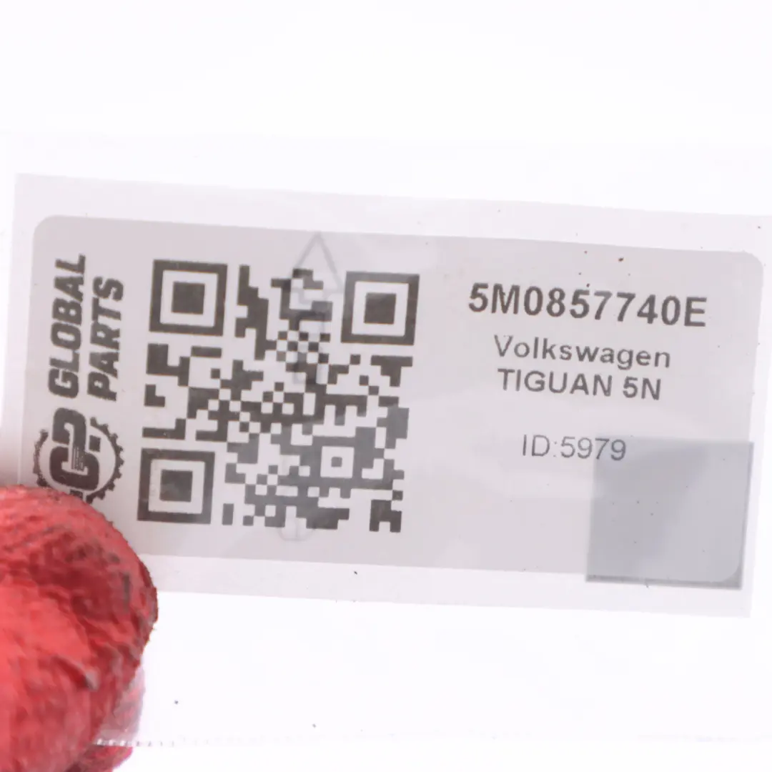 Zapinka Pasa do Volkswagen Tiguan 5N o numerze 5M0857740E Volkswagen Tiguan 5N Zapinka Pasa - SKU 5M0857740E - Numer Części 5M0857740E