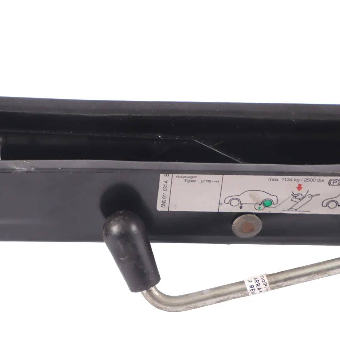Lève-roue Cric Outil Levage 5N0011031 pour Volkswagen Tiguan 5N à propos du numéro de pièce 5N0011031A Volkswagen Tiguan 5N Lève-roue Cric Outil Levage 5N0011031 - SKU 5N0011031A - Numéro de pièce 5N0011031A