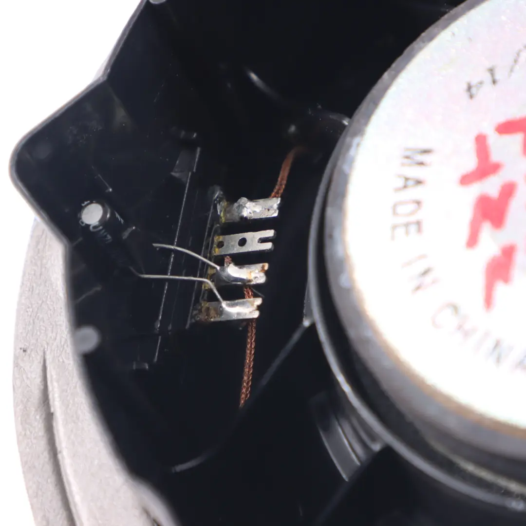 Altavoz Puerta Trasera Izquierda Derecha para Volkswagen VW Tiguan 5N con número de pieza 5N0035453C Volkswagen VW Tiguan 5N Altavoz Puerta Trasera Izquierda Derecha - SKU 5N0035453C - Número de pieza 5N0035453C