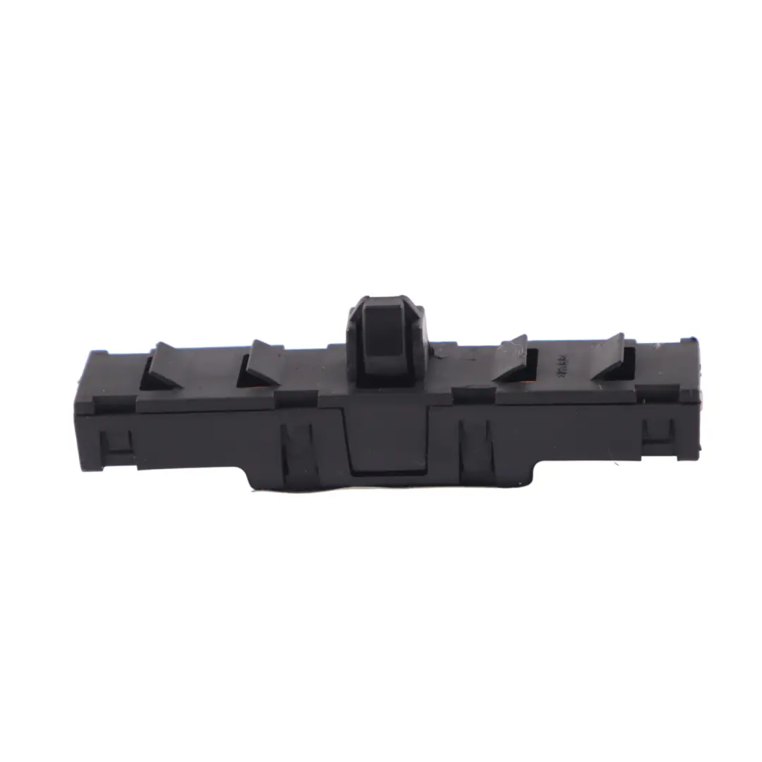 Volkswagen Tiguan 5N Antenna Interference Filter Amplifier - SKU 5N0035570A - Part number 5N0035570A