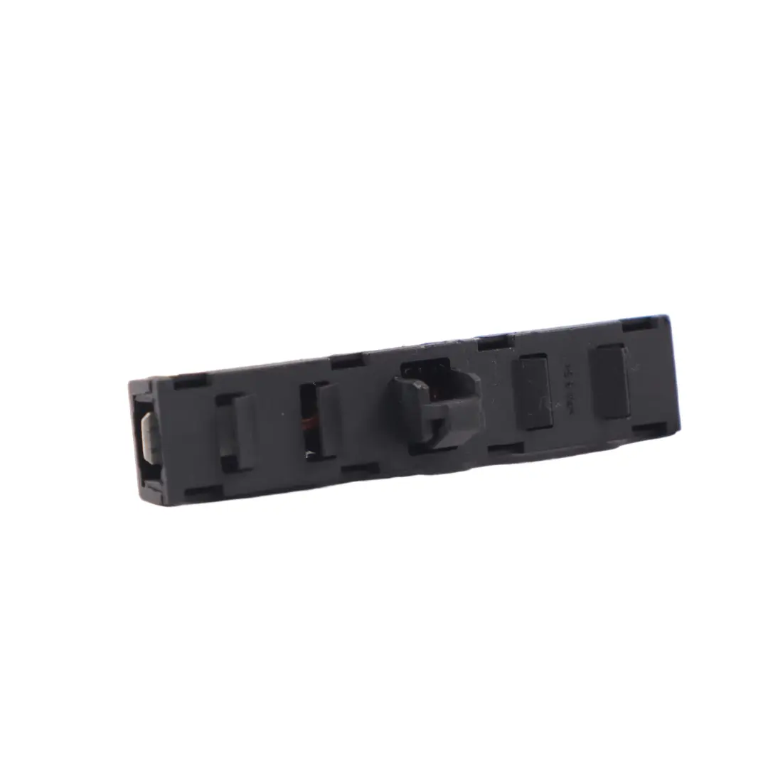 Volkswagen Tiguan 5N Antenne Filtre d'Interférence Amplificateur - SKU 5N0035570A - Numéro de pièce 5N0035570A