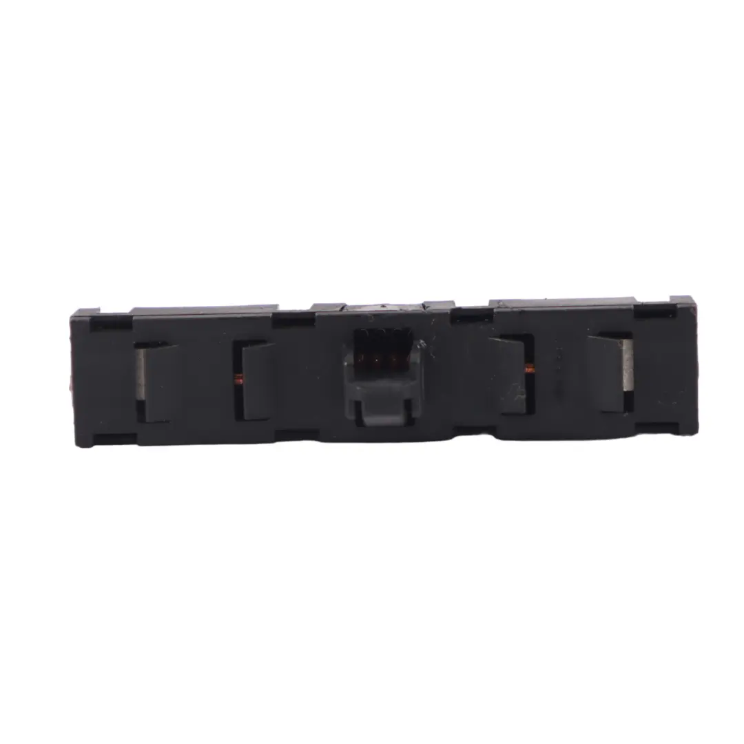 Antenna Filtro Amplificatore Interferenze per Volkswagen Tiguan 5N con numero di parte 5N0035570A Volkswagen Tiguan 5N Antenna Filtro Amplificatore Interferenze - SKU 5N0035570A - Numero di parte 5N0035570A