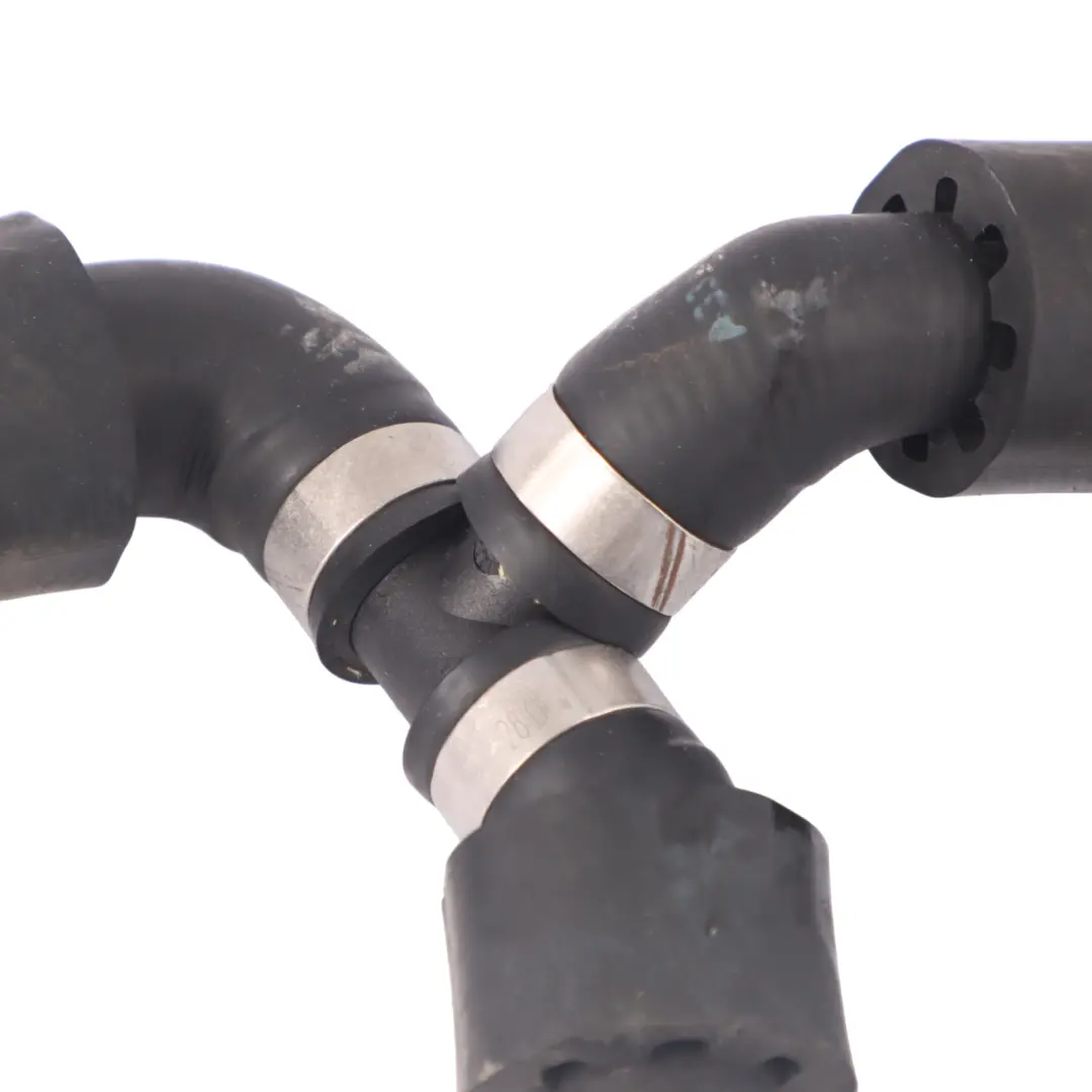 Tuyau d'eau Tuyau de refroidissement Ligne pour Volkswagen VW Tiguan 5N à propos du numéro de pièce 5N0122157BP Volkswagen VW Tiguan 5N Tuyau d'eau Tuyau de refroidissement Ligne - SKU 5N0122157BP - Numéro de pièce 5N0122157BP