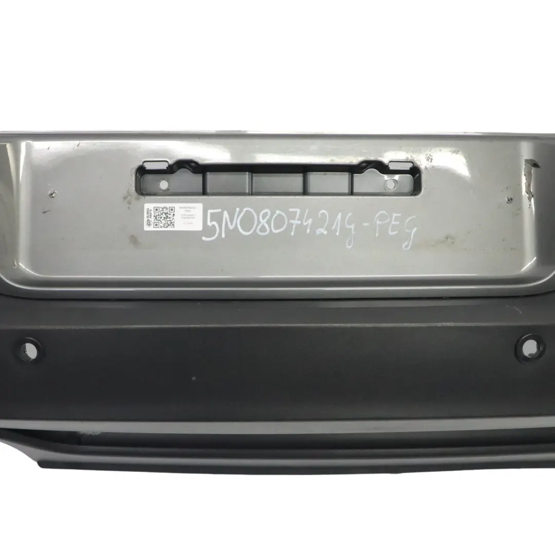 Zderzak Tylny Pepper Grey - D7R do Volkswagen VW Tiguan 5N o numerze 5N0807421G Volkswagen VW Tiguan 5N Zderzak Tylny Pepper Grey - D7R - SKU 5N0807421G-PEG - Numer Części 5N0807421G