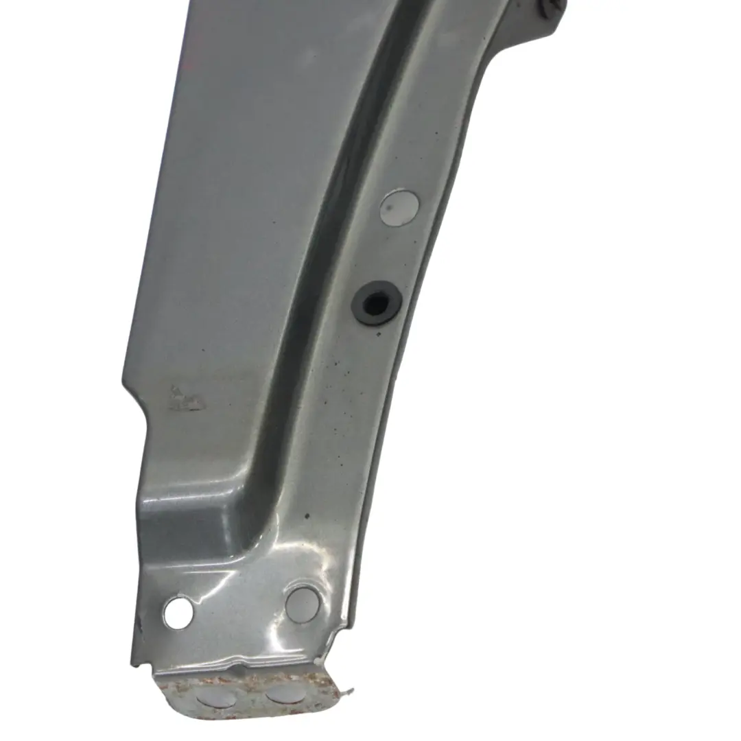 Aleta Delantera Derecha Guardabarros Pepper Grey - D7R para Volkswagen Tiguan 5N con número de pieza 5N0821106A Volkswagen Tiguan 5N Aleta Delantera Derecha Guardabarros Pepper Grey - D7R - SKU 5N0821106A-PEG - Número de pieza 5N0821106A