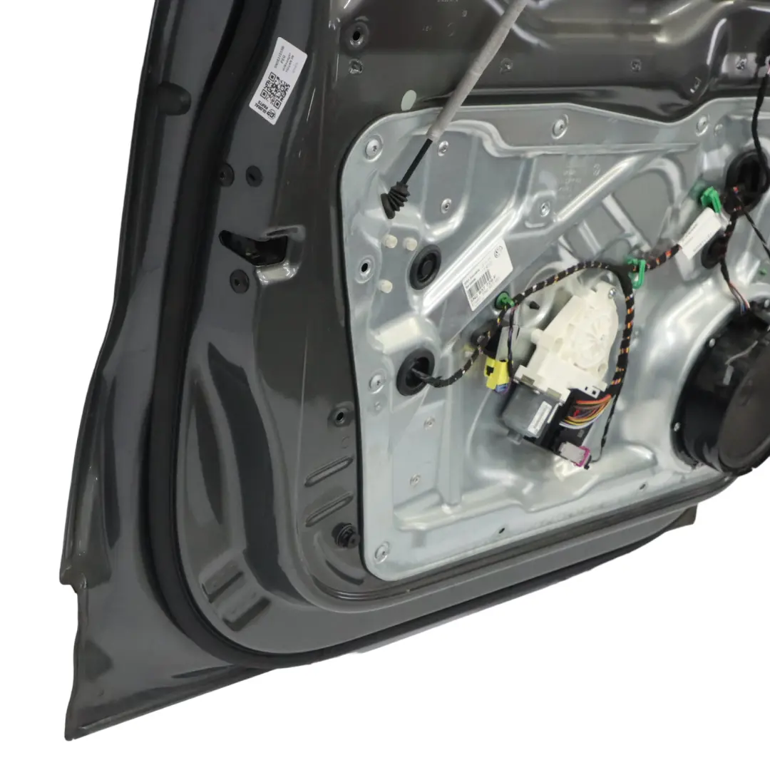 Puerta Delantera Izquierda Pepper Grey - D7R para Volkswagen VW Tiguan 5N con número de pieza 5N0831055B Volkswagen VW Tiguan 5N Puerta Delantera Izquierda Pepper Grey - D7R - SKU 5N0831055B-PEG - Número de pieza 5N0831055B