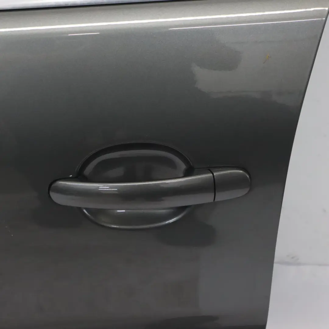 Volkswagen VW Tiguan 5N Porte avant gauche côté Pepper Grey - D7R - SKU 5N0831055B-PEG - Numéro de pièce 5N0831055B