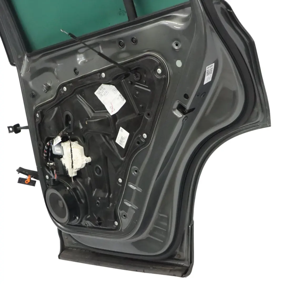 Arrière Droite Pepper Grey Métallisé - D7R pour Volkswagen VW Tiguan 5N Porte à propos du numéro de pièce 5N0833056A Volkswagen VW Tiguan 5N Porte Arrière Droite Pepper Grey Métallisé - D7R - SKU 5N0833056A-PEG - Numéro de pièce 5N0833056A