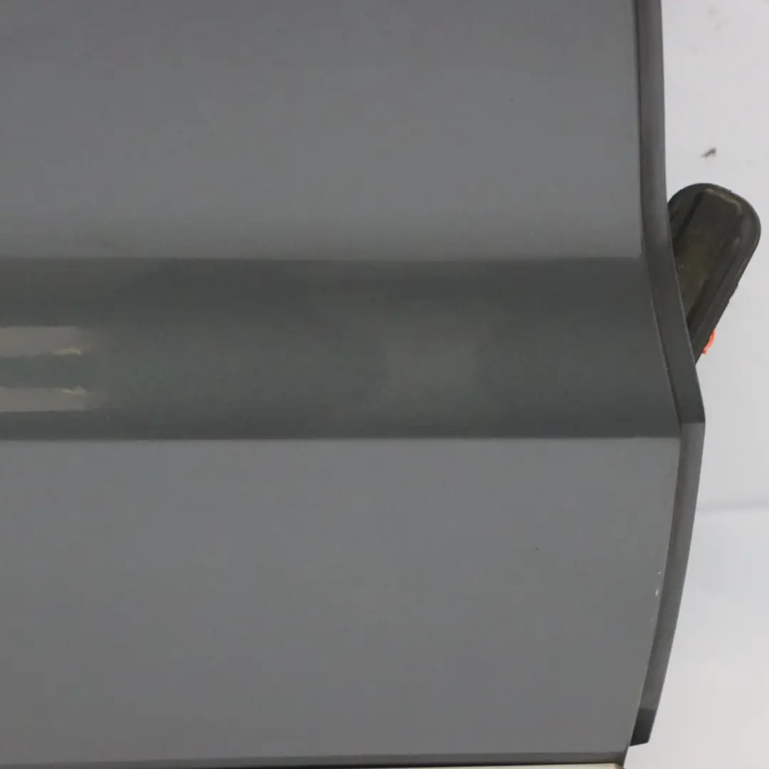 Tür hinten rechts Pepper Grey Metallic - D7R für Volkswagen VW Tiguan 5N mit Teilenummer 5N0833056A Volkswagen VW Tiguan 5N Tür hinten rechts Pepper Grey Metallic - D7R - SKU 5N0833056A-PEG - Teilenummer 5N0833056A