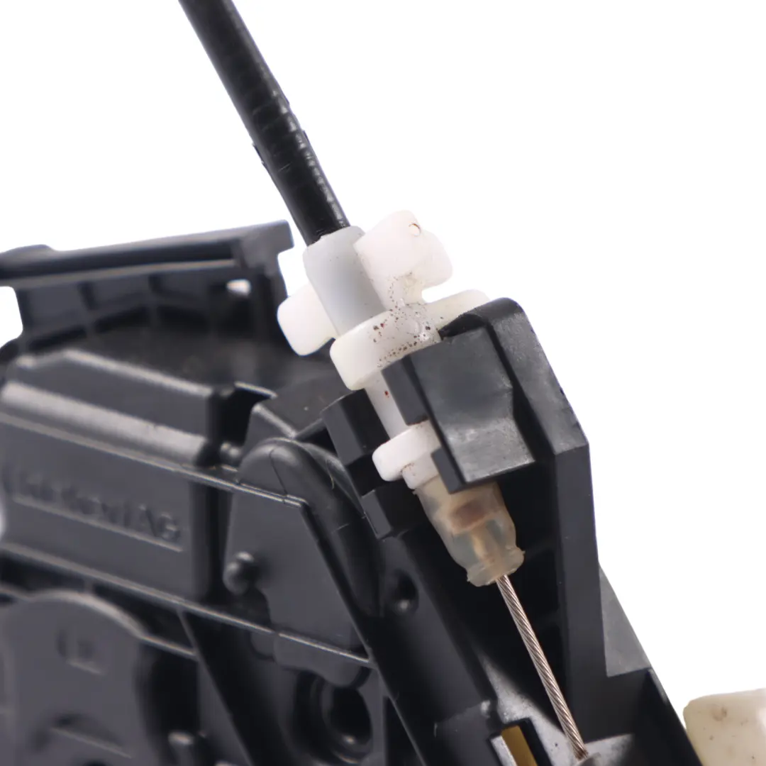 Volkswagen VW Tiguan 5N Cerradura Puerta Trasera Izquierda Pestillo - SKU 5N0839015G - Número de pieza 5N0839015G