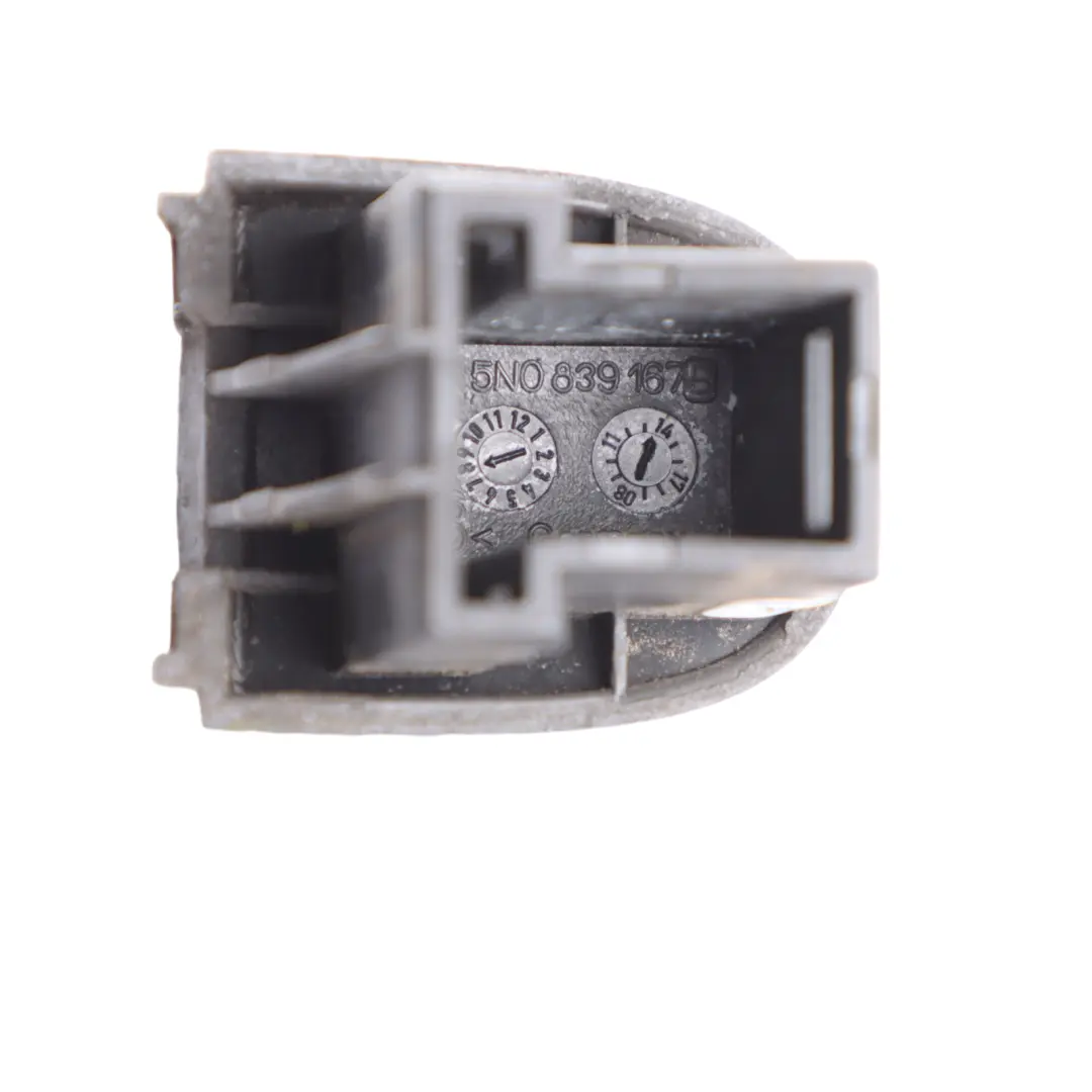 Seat Ibiza 6J Beifahrer Türgriff Endkappe Monsoon Grau - X7R 5N0839167B - SKU 5N0839167B-MOG - Teilenummer 5N0839167B-MOG