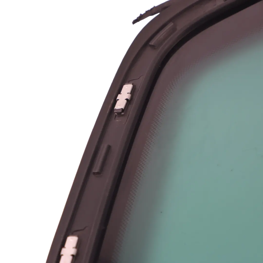 Hinten Rechts Viertel Fenster Glas AS3 für VW Volkswagen Tiguan 5N mit Teilenummer 5N0845042S VW Volkswagen Tiguan 5N Hinten Rechts Viertel Fenster Glas AS3 - SKU 5N0845042S - Teilenummer 5N0845042S