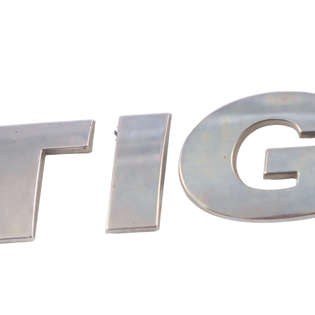 Volkswagen Tiguan 5N Portellone Posteriore Emblema Posteriore Tronco - SKU 5N0853687B - Numero di parte 5N0853687B