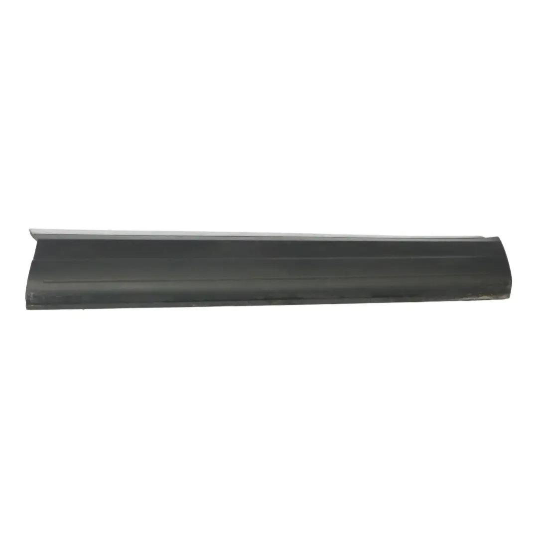 Volkswagen Tiguan 5N Garniture Porte Cache Moule Inférieur Avant Droit - SKU 5N0854940 - Numéro de pièce 5N0854940