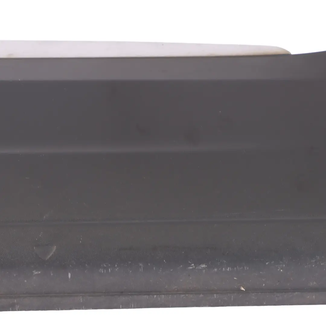 Tapa moldura puerta trasera izquierda para Volkswagen Tiguan 5N con número de pieza 5N0854949E Volkswagen Tiguan 5N Tapa moldura puerta trasera izquierda - SKU 5N0854949E - Número de pieza 5N0854949E