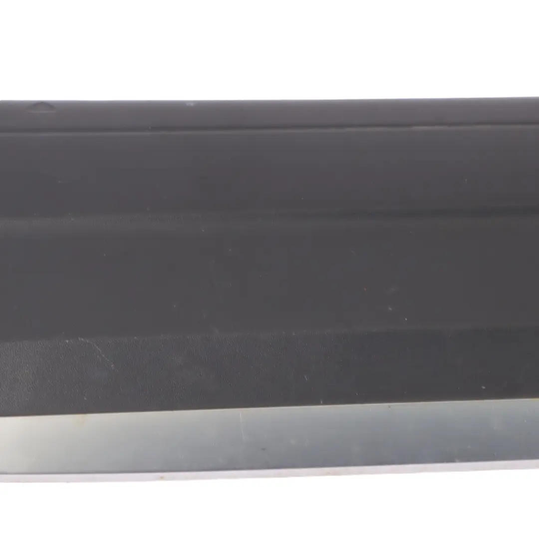 Tapa moldura puerta trasera izquierda para Volkswagen Tiguan 5N con número de pieza 5N0854949E Volkswagen Tiguan 5N Tapa moldura puerta trasera izquierda - SKU 5N0854949E - Número de pieza 5N0854949E