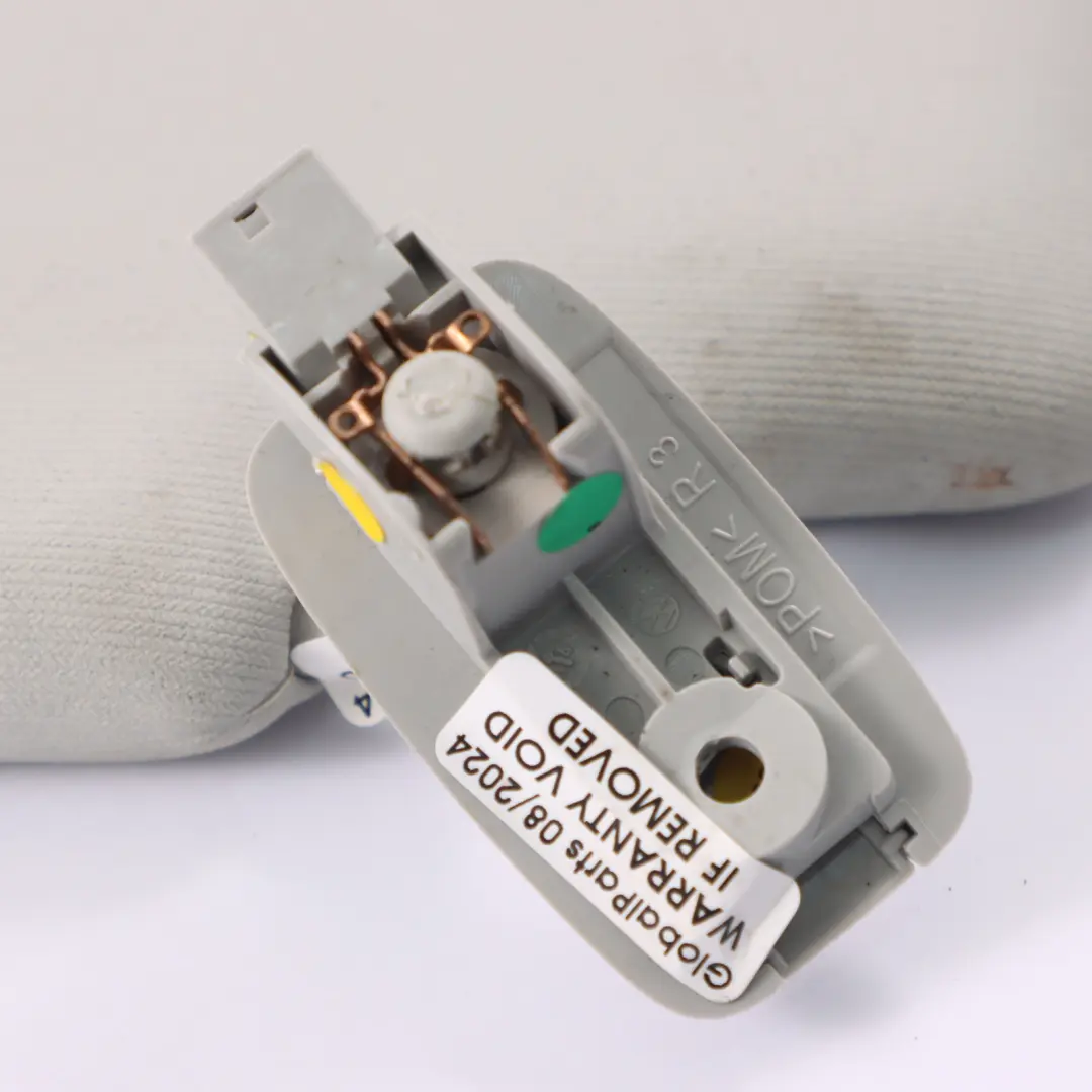 Parasol Derecho Espejo Gris para Volkswagen Tiguan 5N con número de pieza 5N0857552H Volkswagen Tiguan 5N Parasol Derecho Espejo Gris - SKU 5N0857552H - Número de pieza 5N0857552H