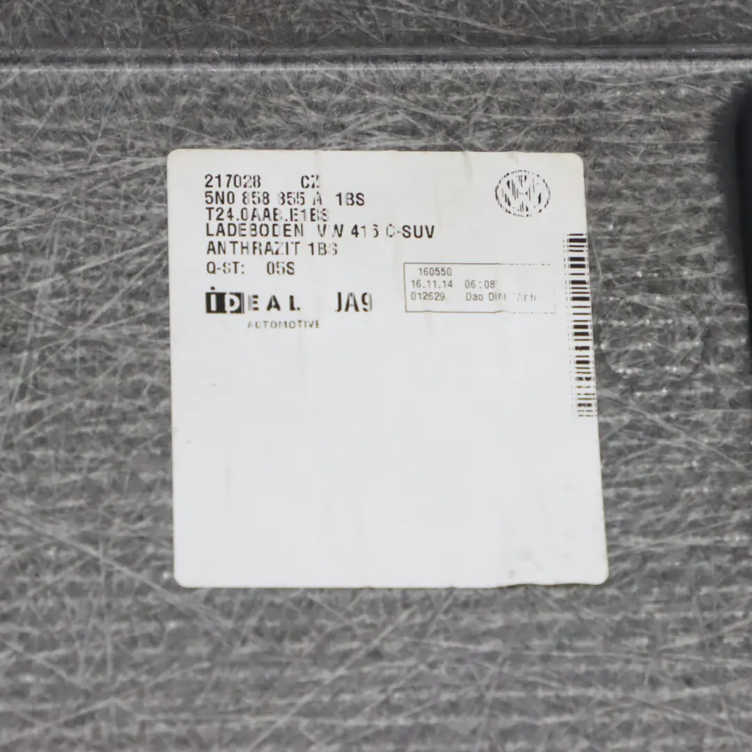 Embellecedor Piso Maletero Moqueta Antracita para Volkswagen Tiguan 5N con número de pieza 5N0858855A Volkswagen Tiguan 5N Embellecedor Piso Maletero Moqueta Antracita - SKU 5N0858855A - Número de pieza 5N0858855A