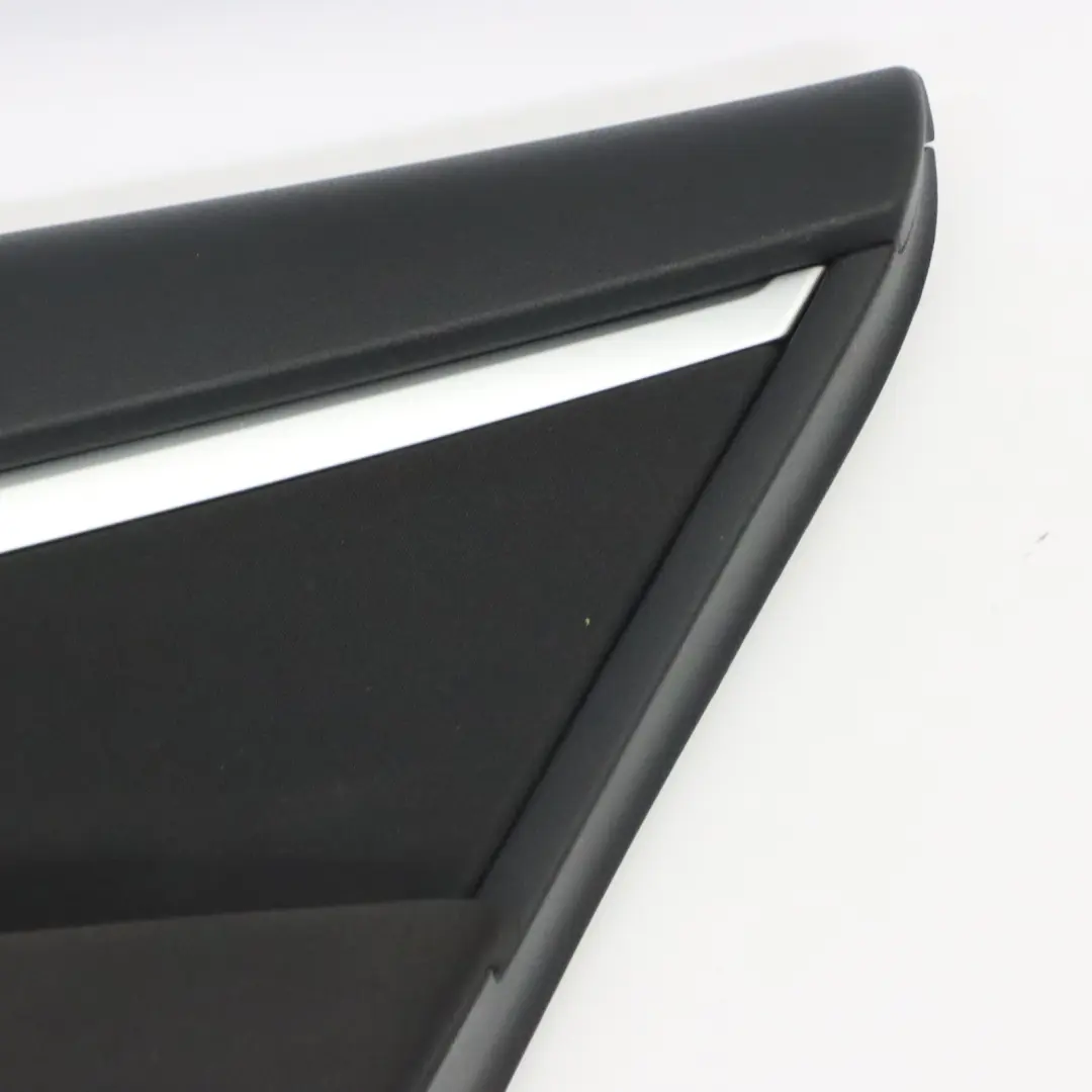 Boczek Tapicerka Drzwi Tylna Prawa Skóra Czarna do Volkswagen Tiguan 5N o numerze 5N0867212P Volkswagen Tiguan 5N Boczek Tapicerka Drzwi Tylna Prawa Skóra Czarna - SKU 5N0867212P - Numer Części 5N0867212P