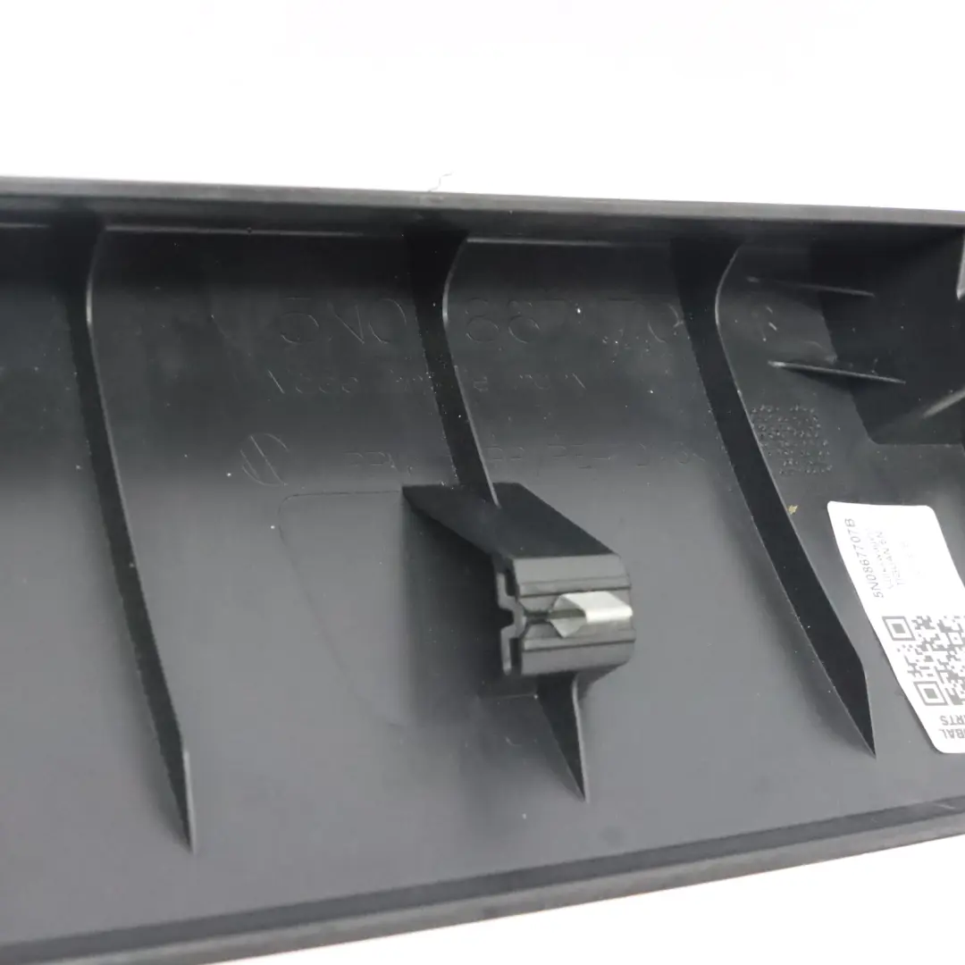 VW Tiguan 5N Coffre Supérieur Panneau du Hayon Garniture Intérieure - SKU 5N0867707B - Numéro de pièce 5N0867707B