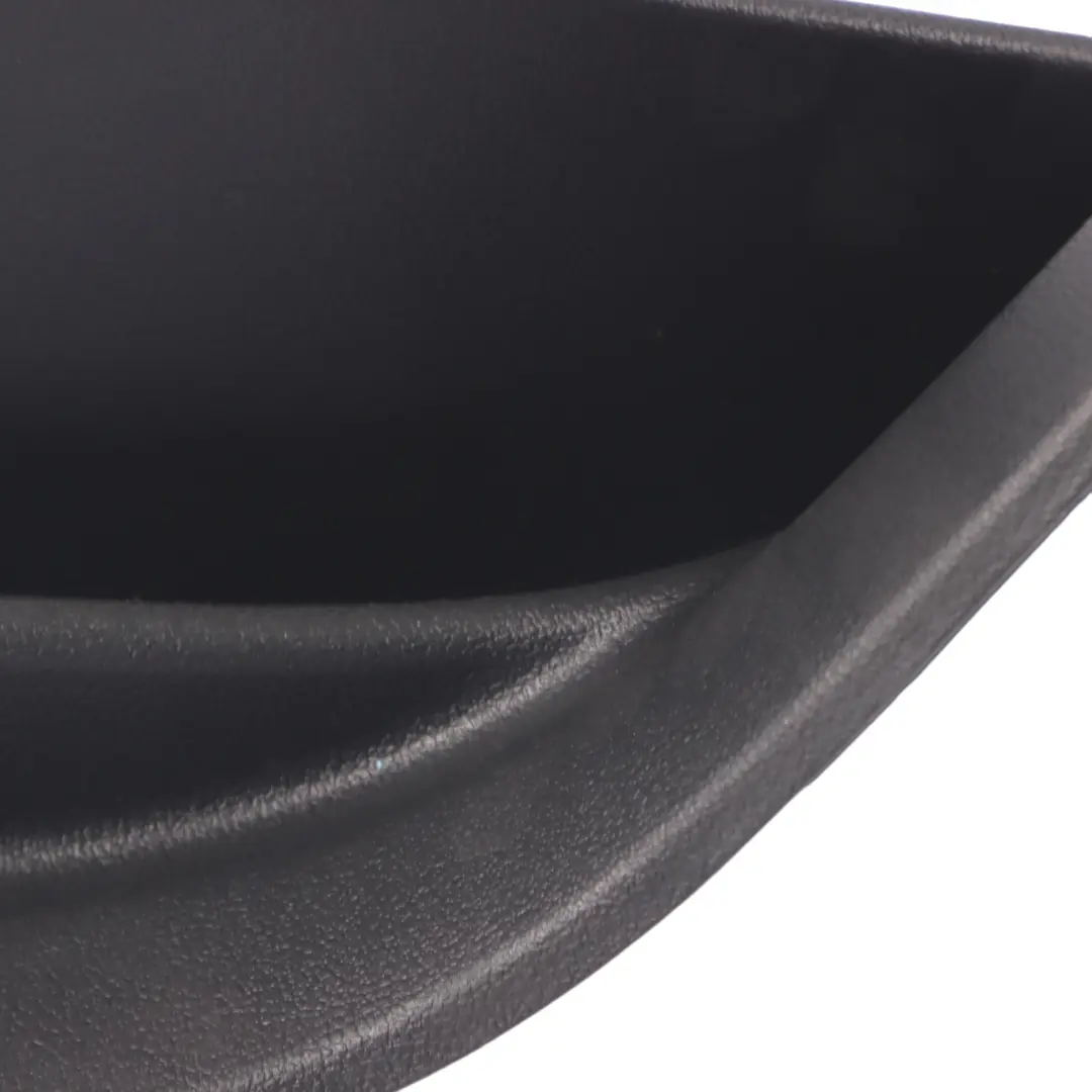 Couvre Pilier C Gauche Noir pour Volkswagen Tiguan 5N à propos du numéro de pièce 5N0868269 Volkswagen Tiguan 5N Couvre Pilier C Gauche Noir - SKU 5N0868269 - Numéro de pièce 5N0868269