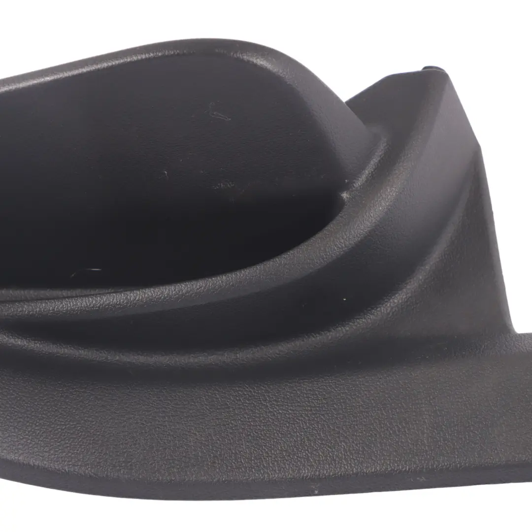 Tapacubos Pilar C Volkswagen Tiguan 5N Derecha Negro para con número de pieza 5N0868270 Tapacubos Pilar C Volkswagen Tiguan 5N Derecha Negro - SKU 5N0868270 - Número de pieza 5N0868270