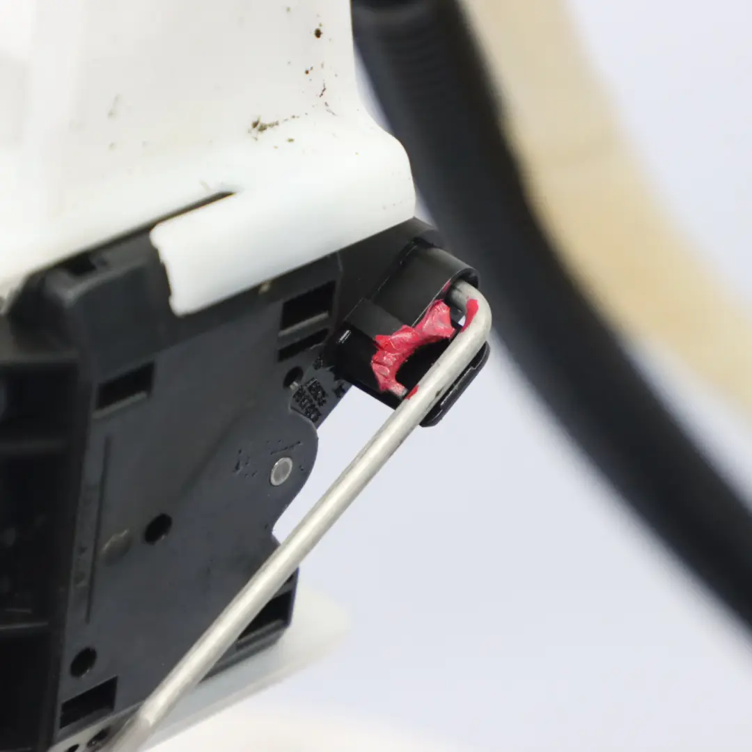 CFFB Kraft Stoff Tank Geber Einheit für VW Volkswagen Tiguan 5N 2.0 TDI mit Teilenummer 5N0919673R VW Volkswagen Tiguan 5N 2.0 TDI CFFB Kraft Stoff Tank Geber Einheit - SKU 5N0919673R - Teilenummer 5N0919673R