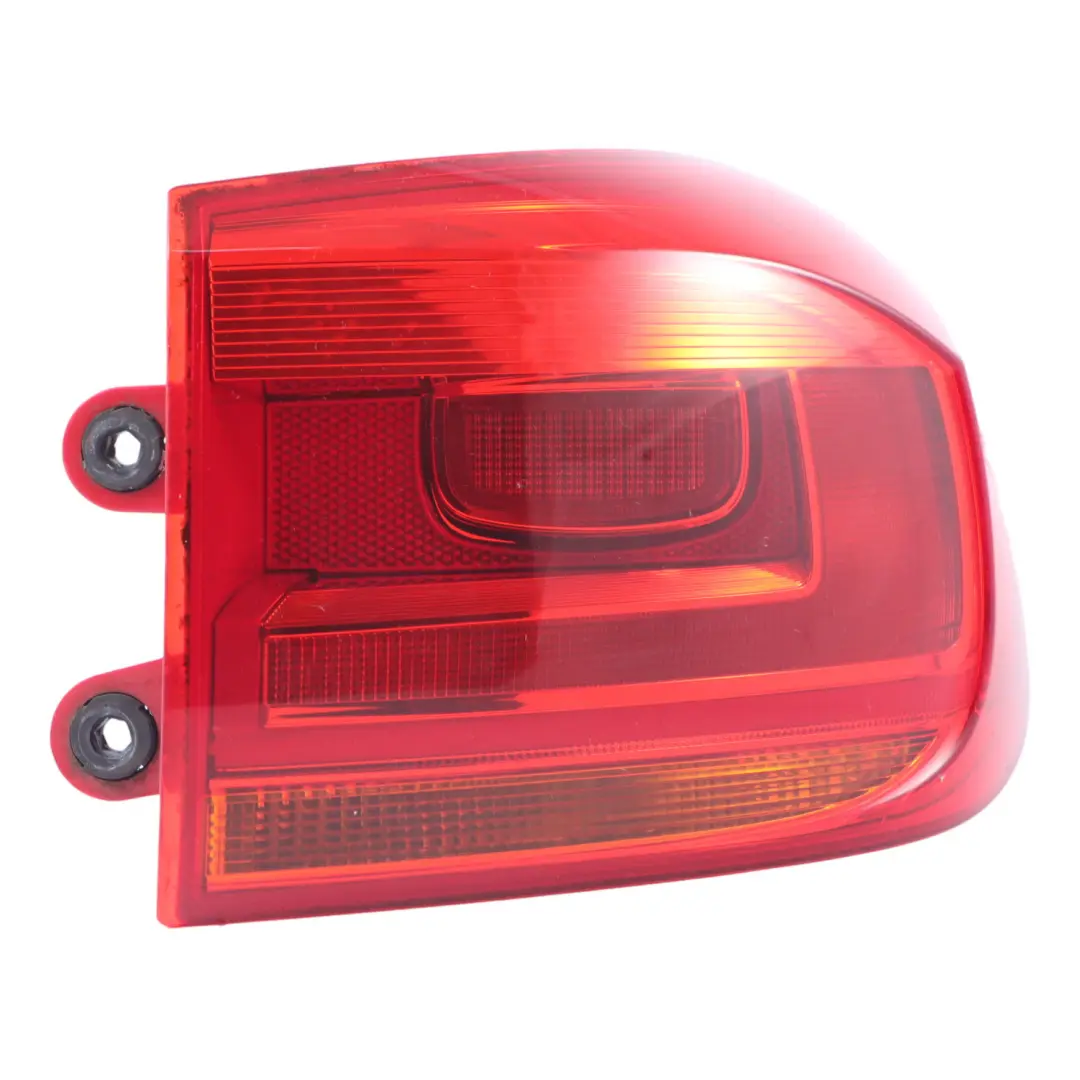 Luz Trasera Panel Lateral Trasero Derecho para Volkswagen Tiguan 5N con número de pieza 5N0945096Q Volkswagen Tiguan 5N Luz Trasera Panel Lateral Trasero Derecho - SKU 5N0945096Q - Número de pieza 5N0945096Q