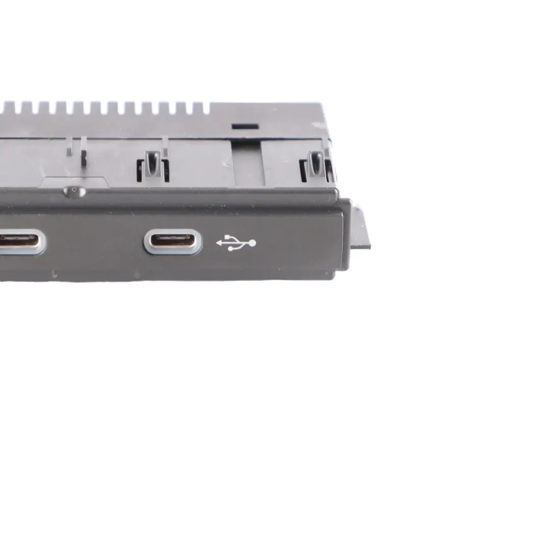 USB Port Type C Panel Socket Centre Console to Volkswagen Golf 8 CD1 with Part number 5NA035700 Volkswagen Golf 8 CD1 USB Port Type C Panel Socket Centre Console - SKU 5NA035700 - Part number 5NA035700