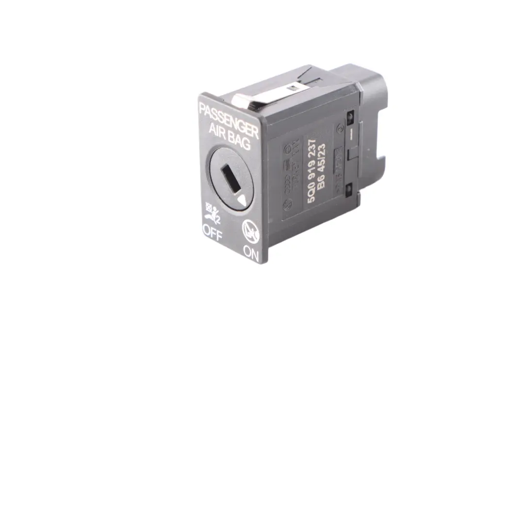 Przycisk Dezaktywacji Poduszki Powietrza Pasażera do Audi VW Golf 8 o numerze 5Q0919237 Audi VW Golf 8 Przycisk Dezaktywacji Poduszki Powietrza Pasażera - SKU 5Q0919237 - Numer Części 5Q0919237