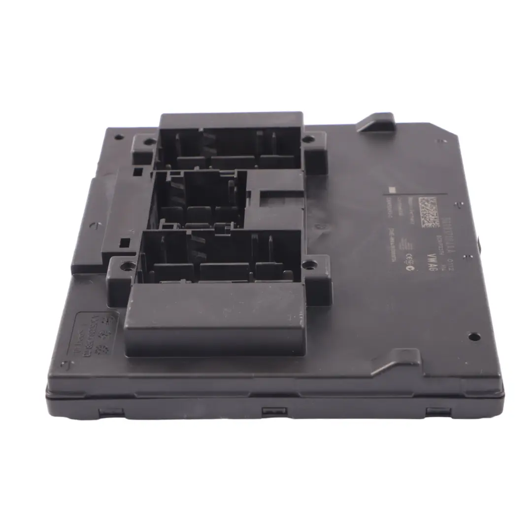 Module BCM Body Control Unit Module ECU to Audi A3 8V with Part number 5Q0937084AA Audi A3 8V Module BCM Body Control Unit Module ECU - SKU 5Q0937084AA - Part number 5Q0937084AA